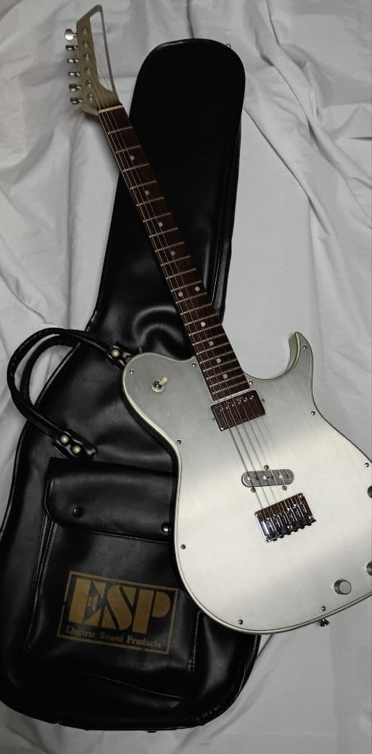 Razo Grayn＊アルミトップギター