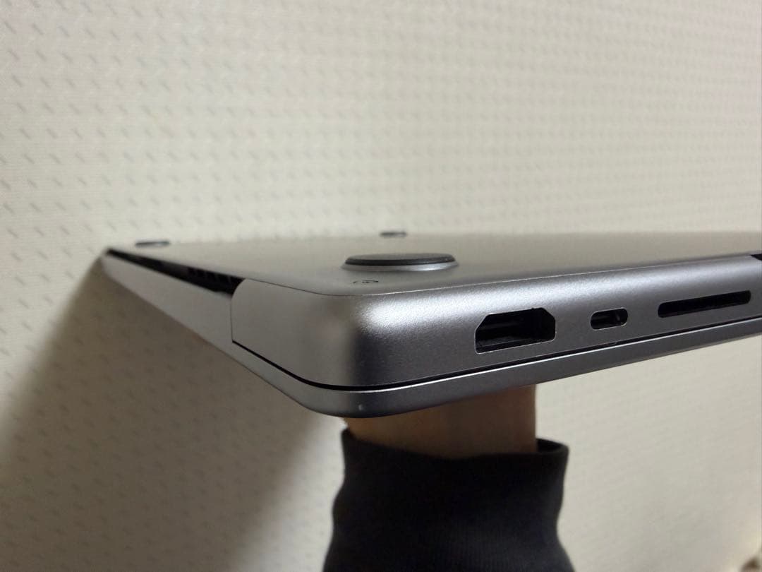 【Applecare残あり】MacBook M2 pro 14インチ