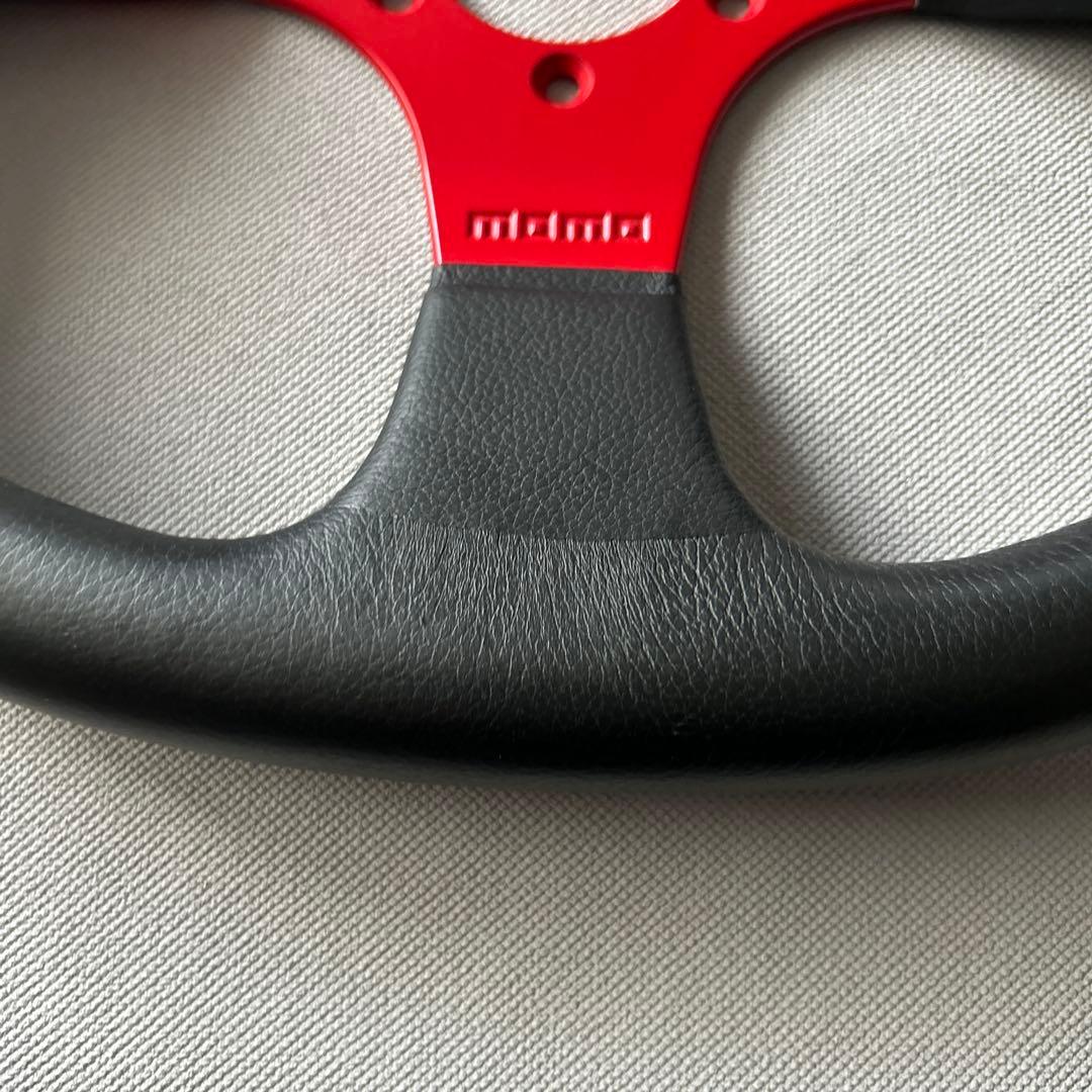 MOMO スポーツステアリング コマンド レッド/ブラック