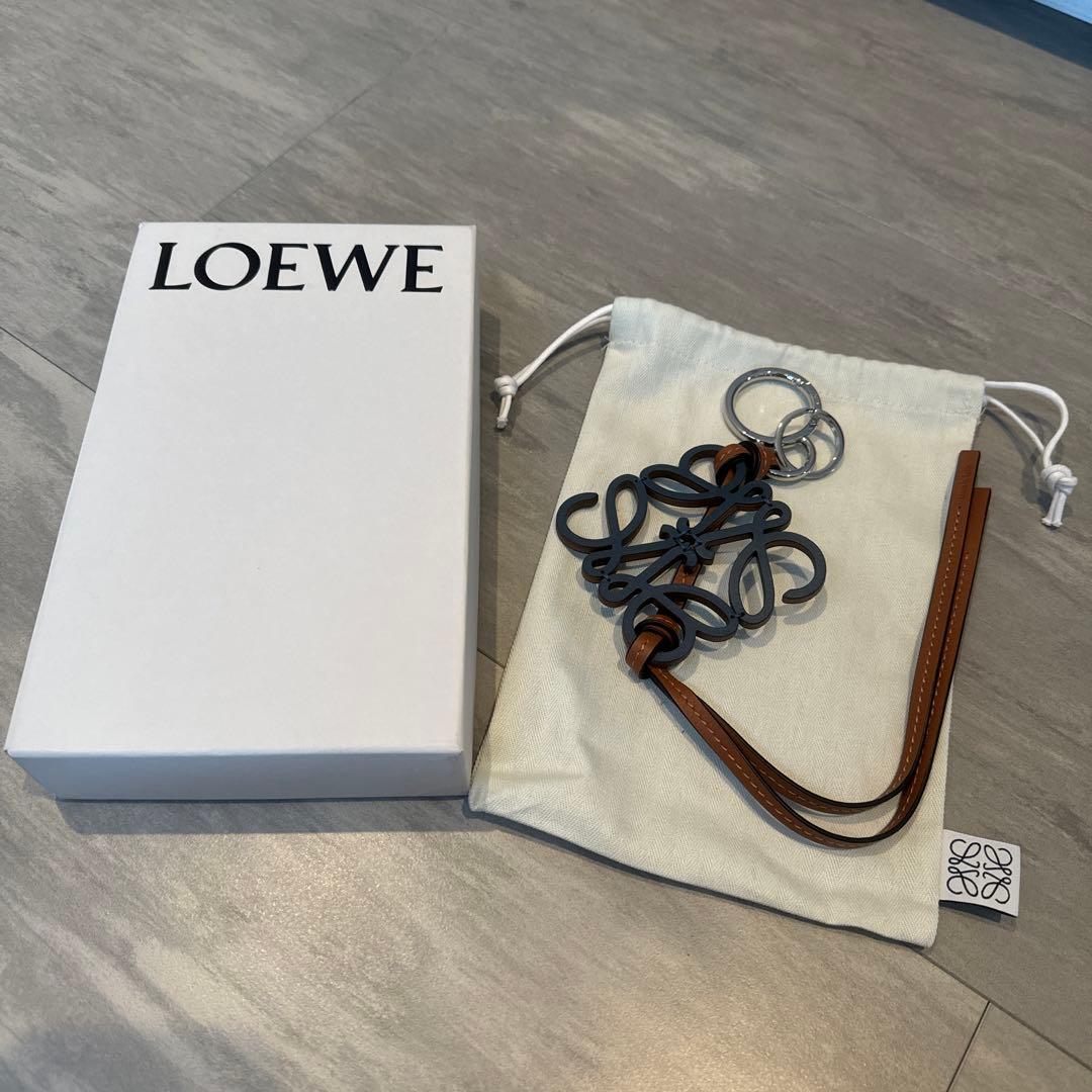 LOEWE ロエベチャーム