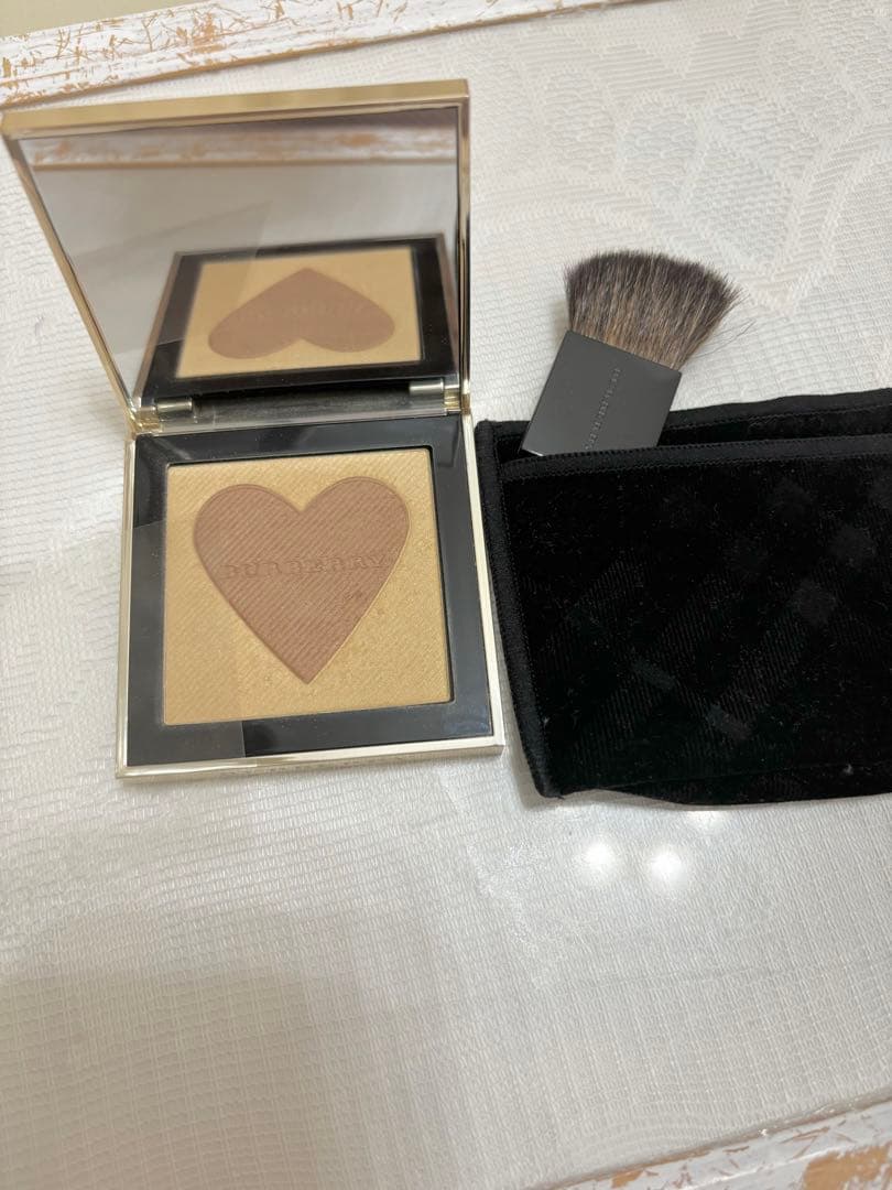 東急限定 バーバリー イルミネイティング ブロンザー - メルカリ