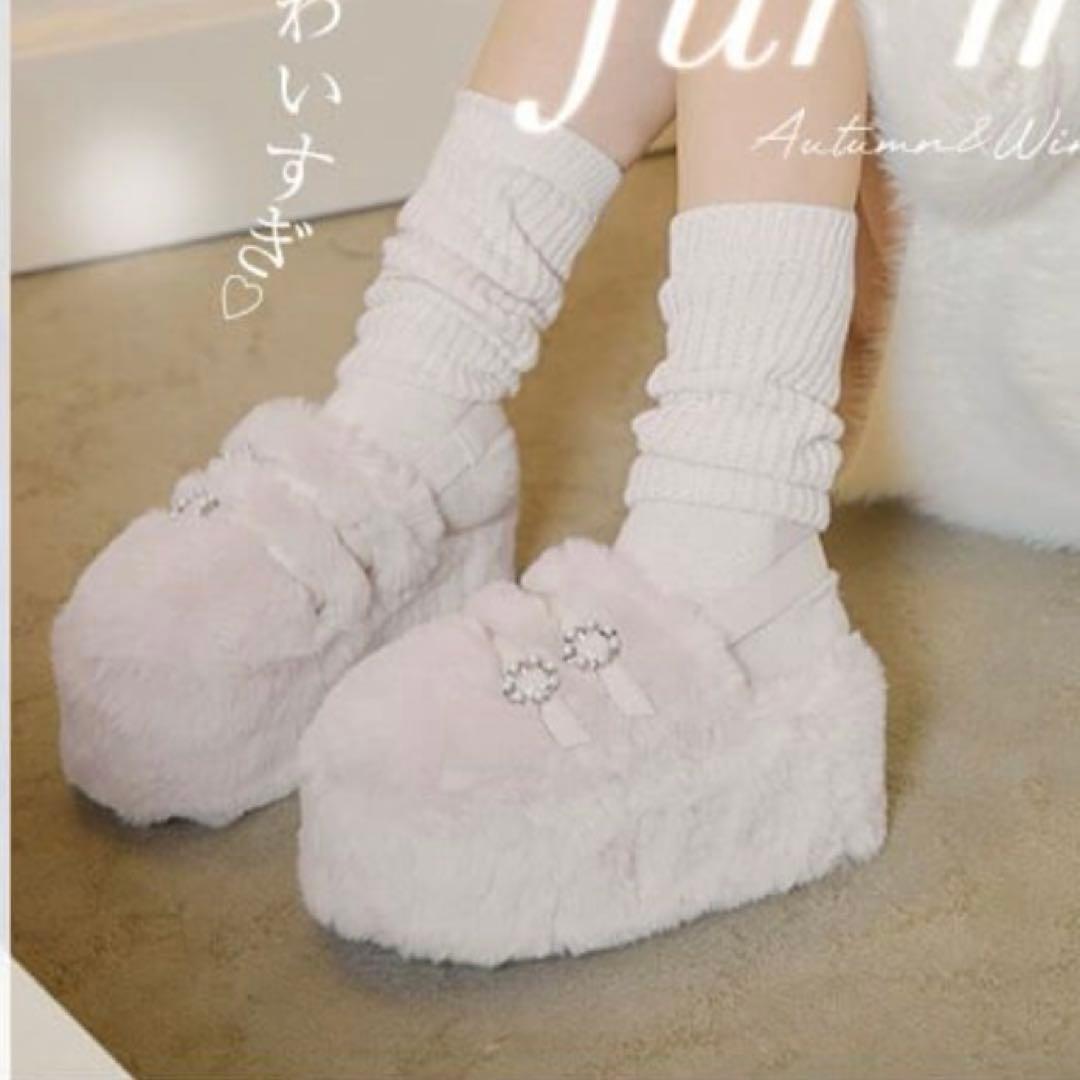 michellMacaron ミシェルマカロン 厚底ファーミュール ホワイト - メルカリ