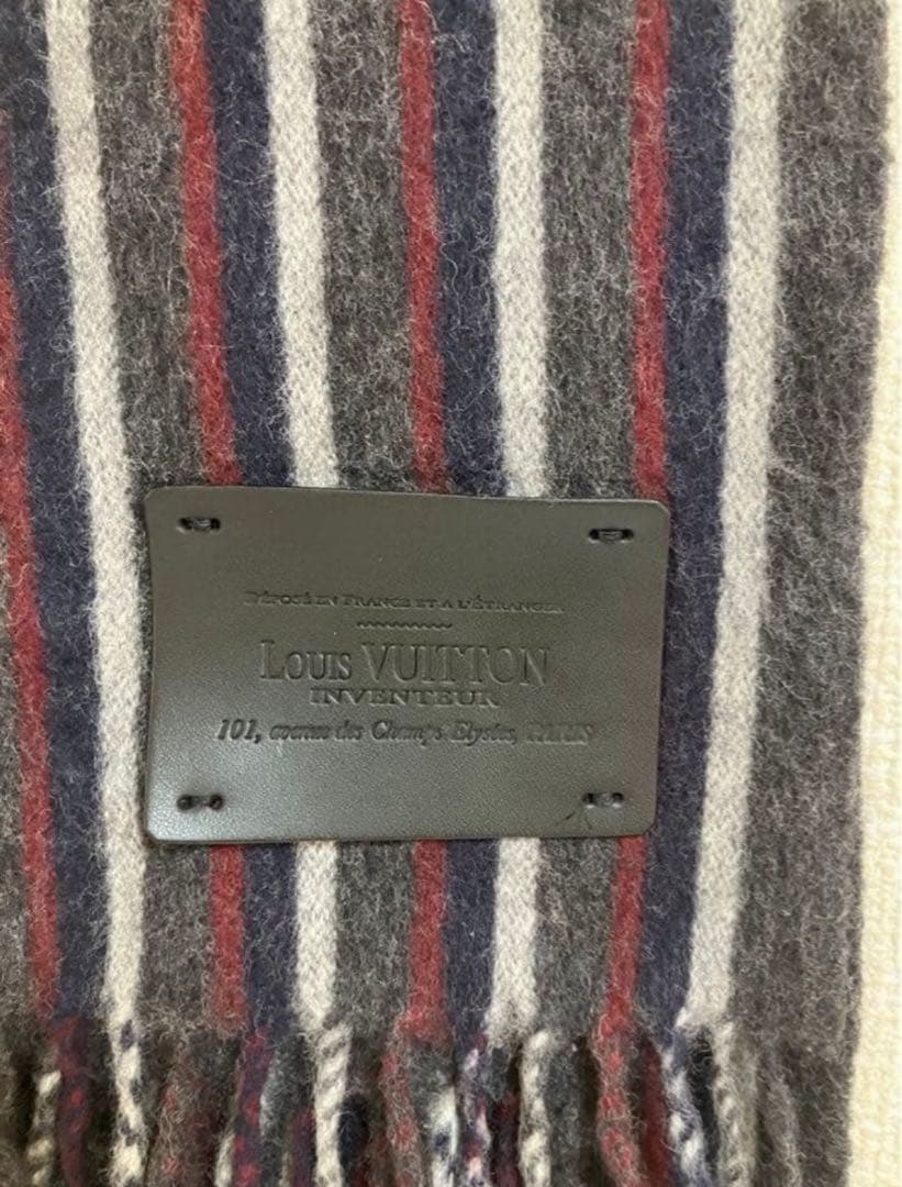 ひ*ろ様 美品！LOUIS VUITTON 大人気　ストライプマフラー