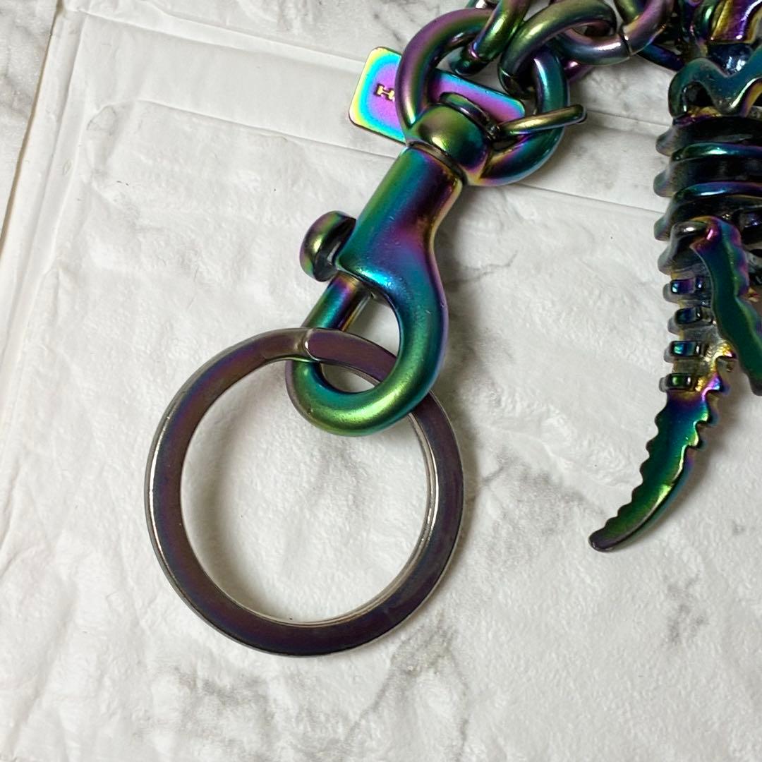 美品COACHコーチ男女兼用レキシー虹色恐竜レインボー キーホルダー