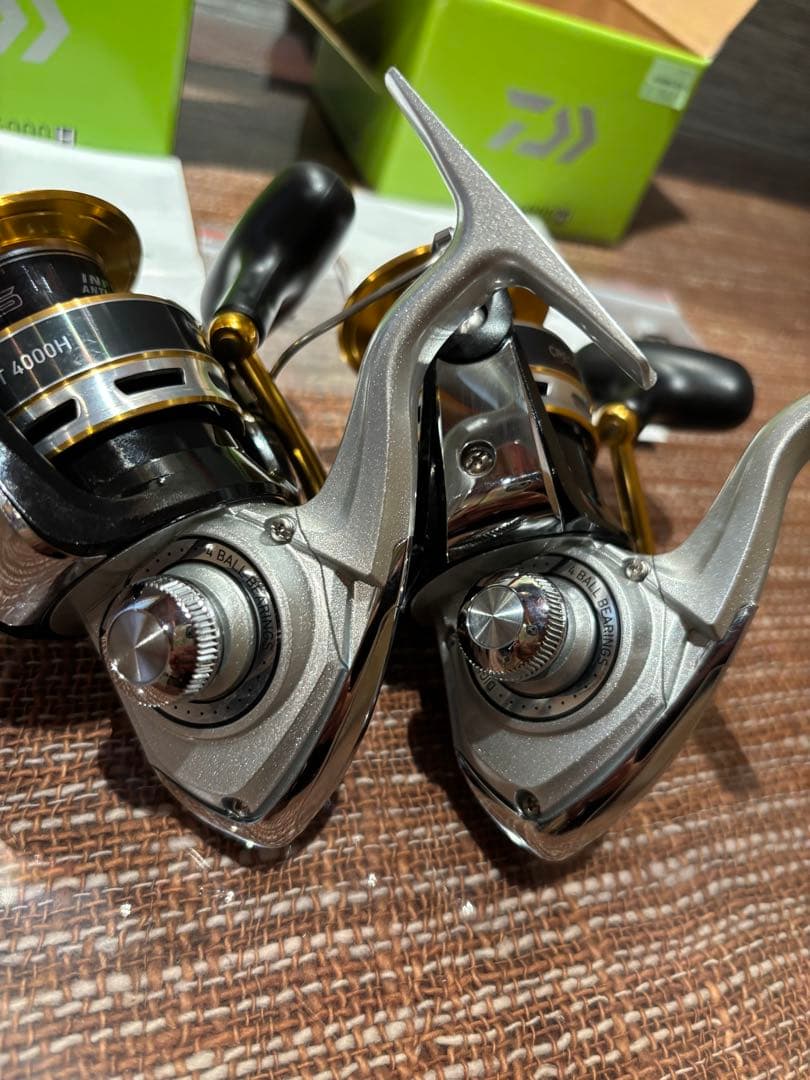 Daiwa Crest 4000H スピニングリール