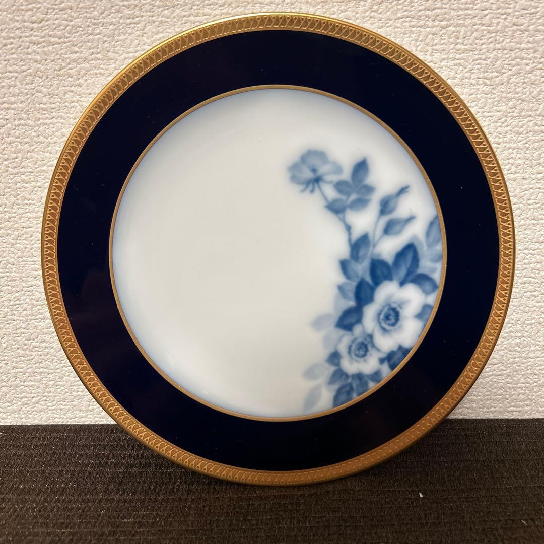 大倉陶園　瑠璃片葉金蝕　岡染め椿　デザートプレート　20.5cm ブルーローズ