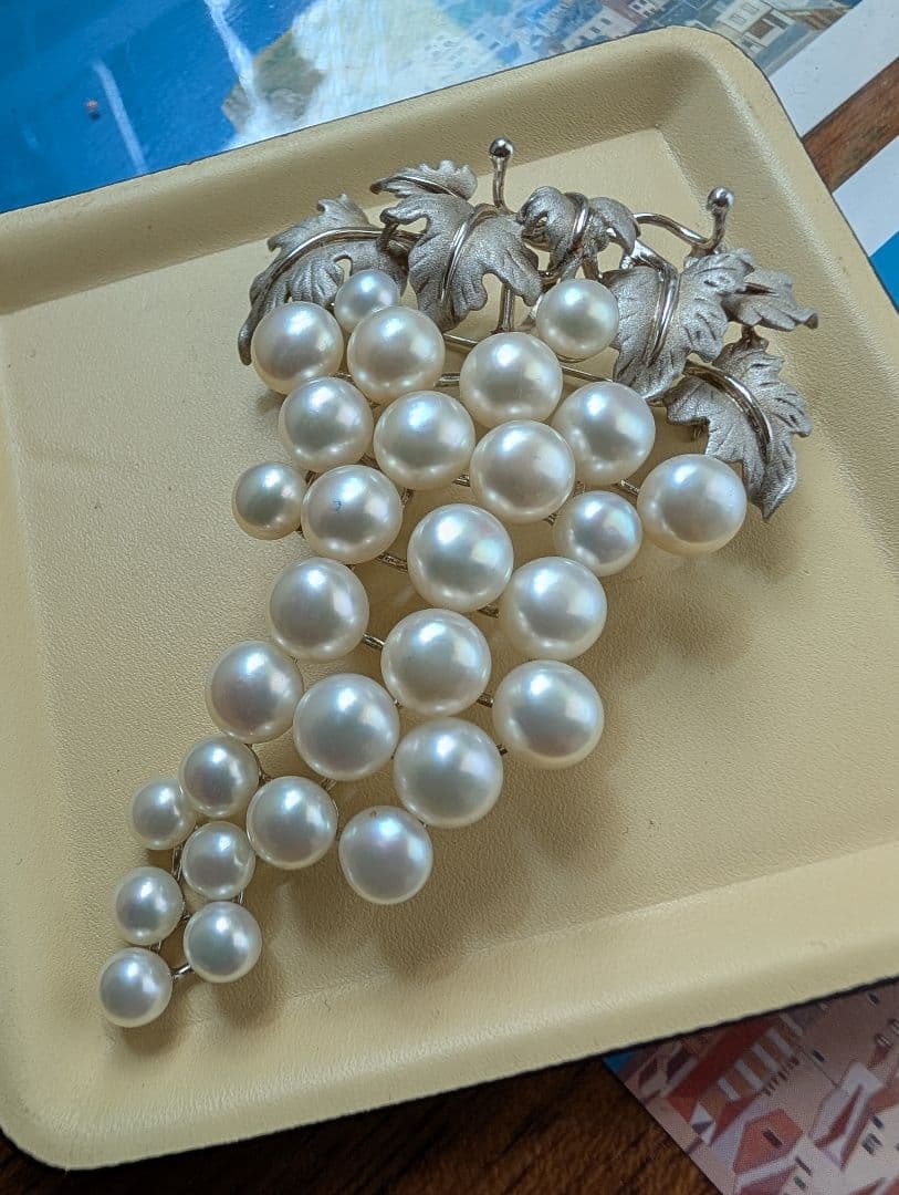 あこや真珠　パール　ブローチ　シルバー925 刻印　ぶどう　大ぶり　美品　29珠