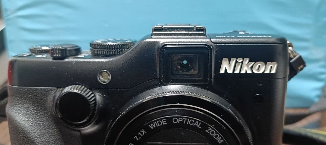 Nikon COOLPIX P7100（デジタルカメラ）※ジャンク