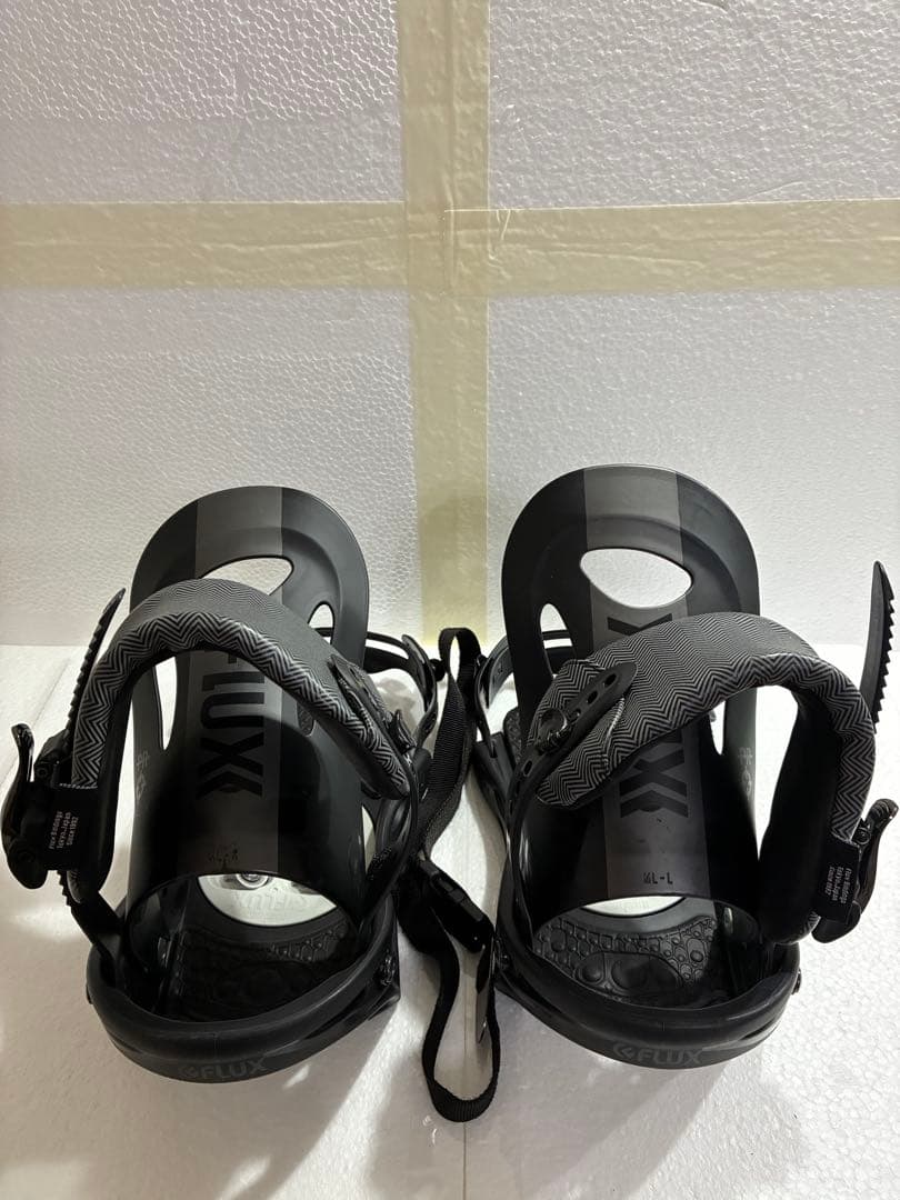 FLUX スノーボードビンディング ブラック　M/L (ディスク＆ビス付)