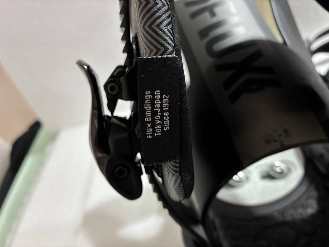 FLUX スノーボードビンディング ブラック　M/L (ディスク＆ビス付)