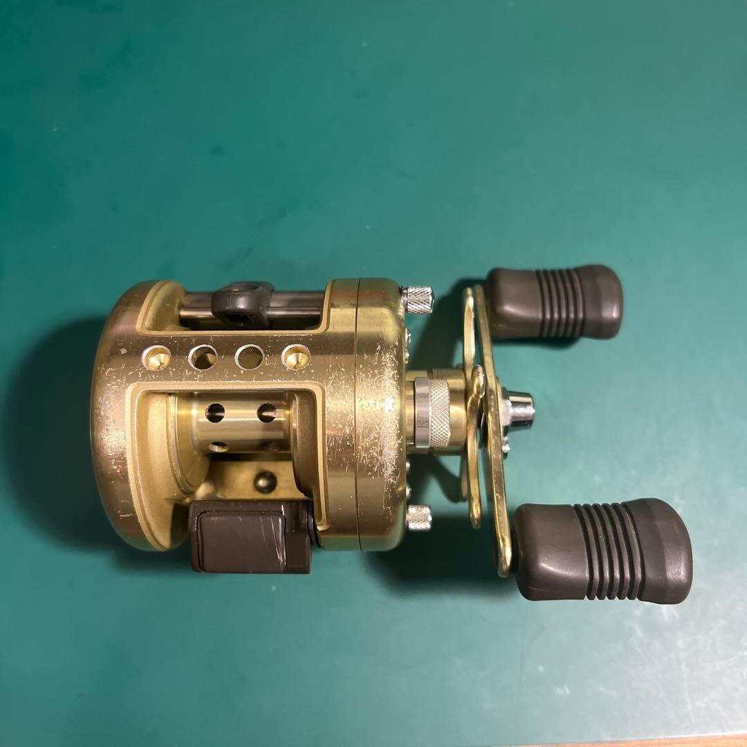 シマノ　カルカッタ 100XT