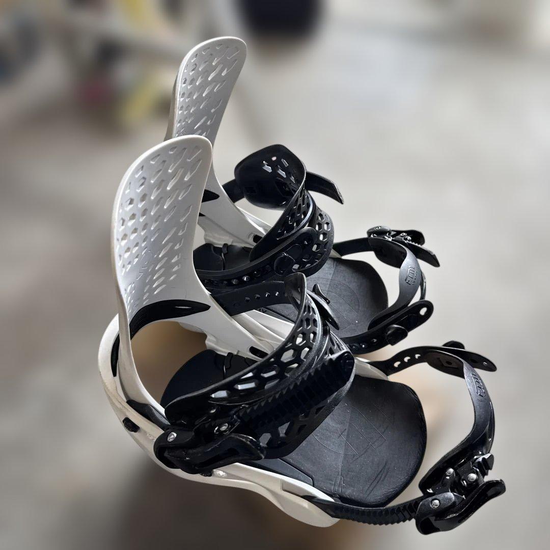 FLUX FL スノーボードビンディング