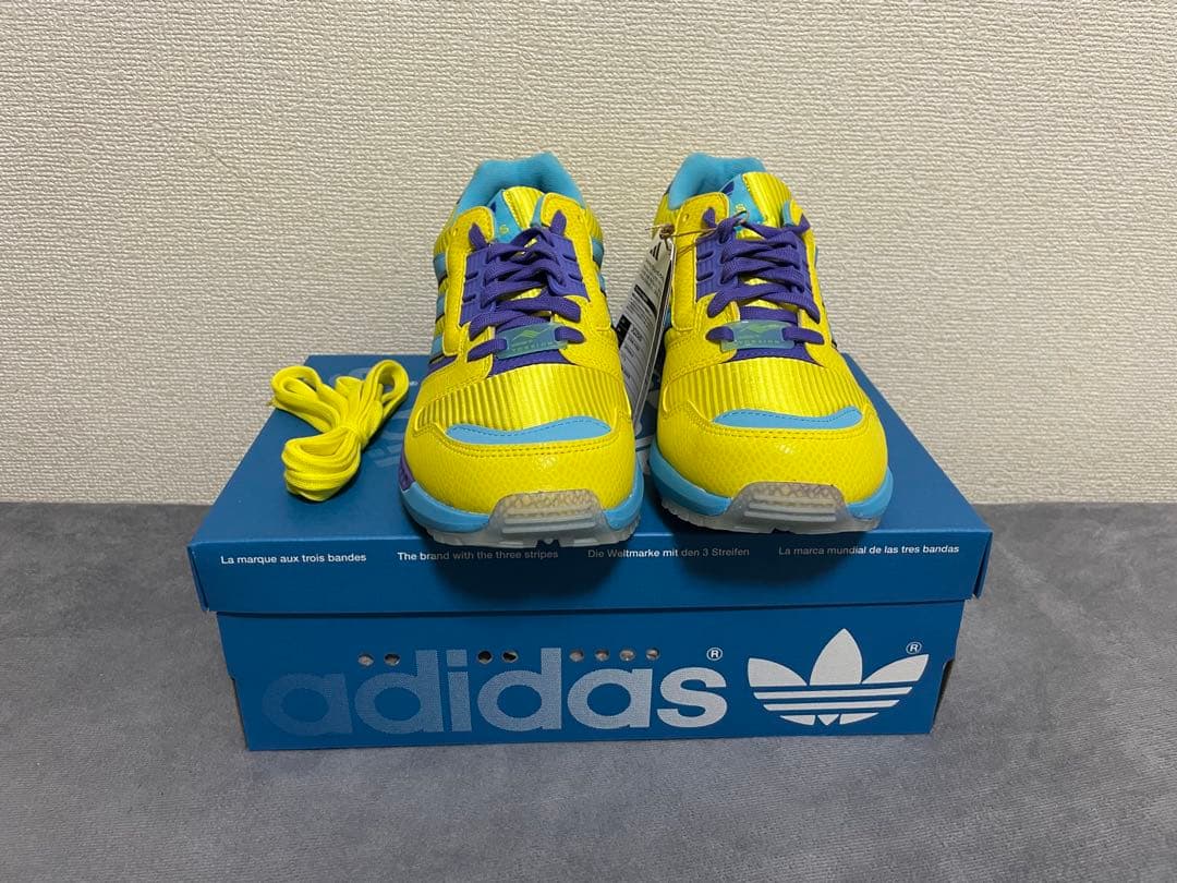 Atmos × adidas Originals ZX8000 \"Ura\"