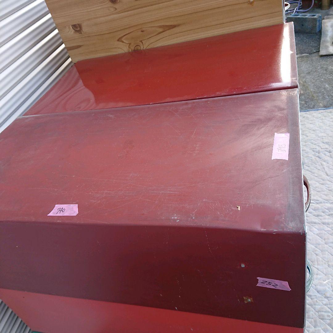 ブリキ 衣装ケース 収納