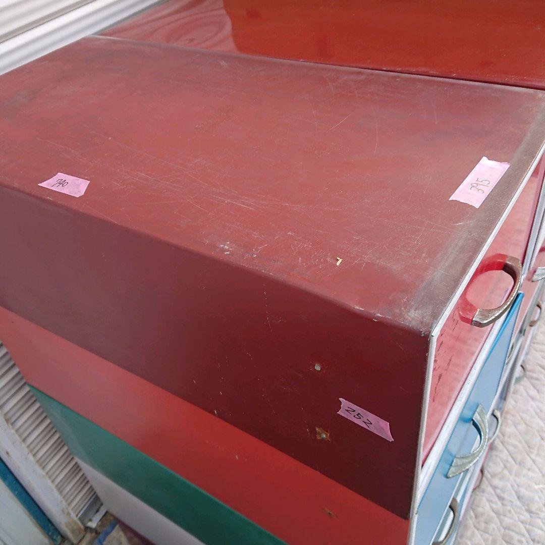 ブリキ 衣装ケース 収納