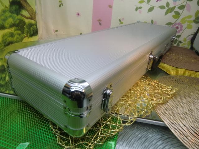 (送料無料)12.000円　沖縄三線専用　一丁入アルミハードケース　三線は別売り