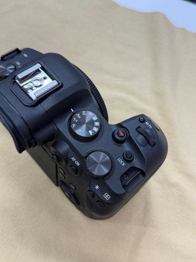 Canon EOS R6 ボディのみ　本体