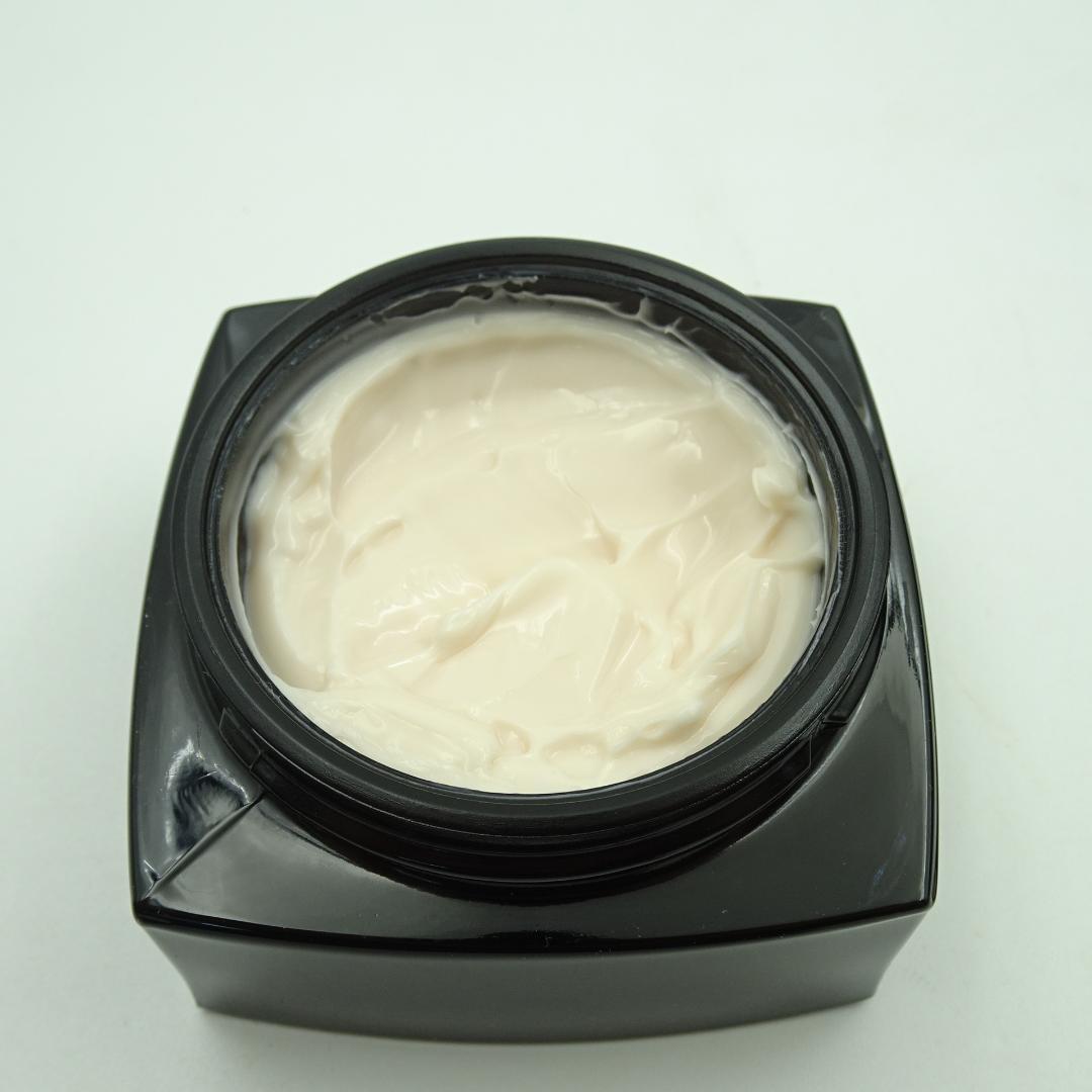 シャネル　ル　リフト　クレーム　ドゥ　ニュイ