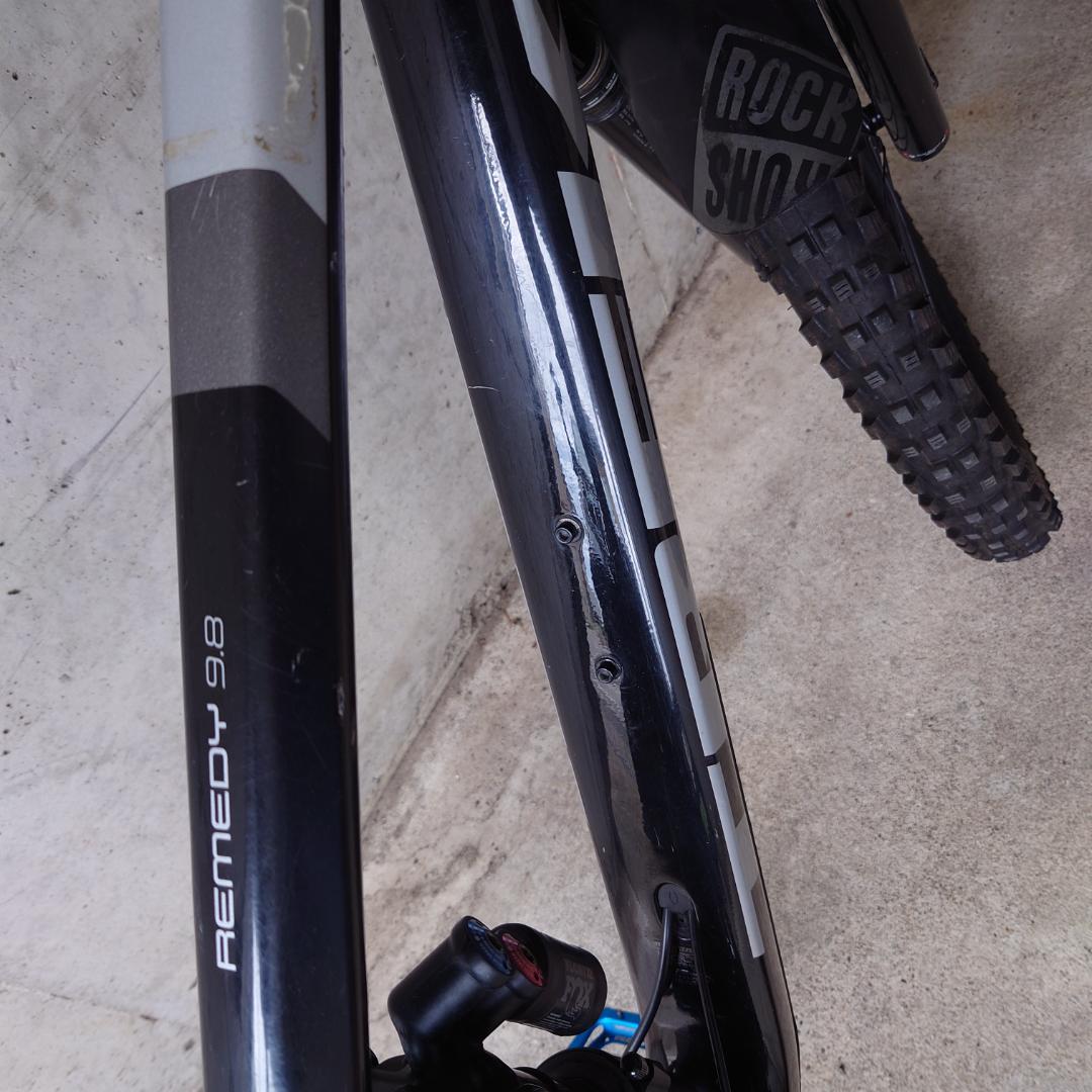 TREK Remedy 9.8 27.5　カーボン MTB フルサス Mサイズ