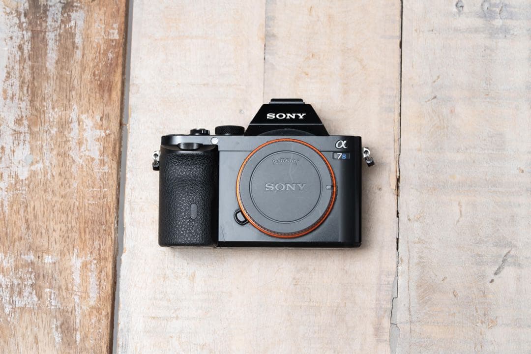 f*1様 SONY α7s初代　ミラーレスカメラ