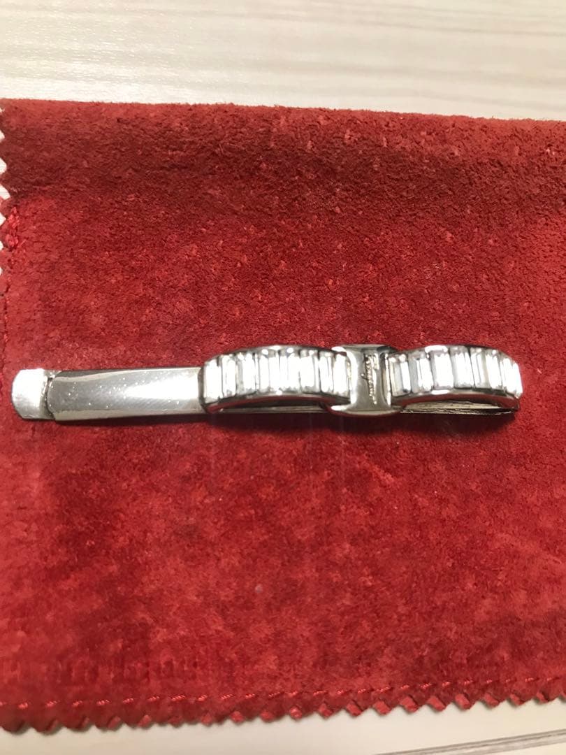 サルヴァトーレフェラガモ　ネクタイピン　イタリア製　メンズ