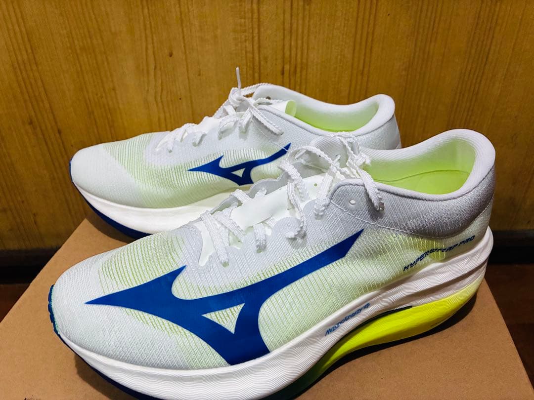 【美品】定価29,700円　mizunoミズノ　ハイパーワーププロ　27.5cm