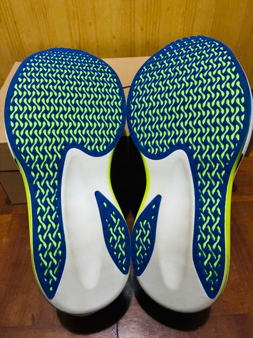 【美品】定価29,700円　mizunoミズノ　ハイパーワーププロ　27.5cm