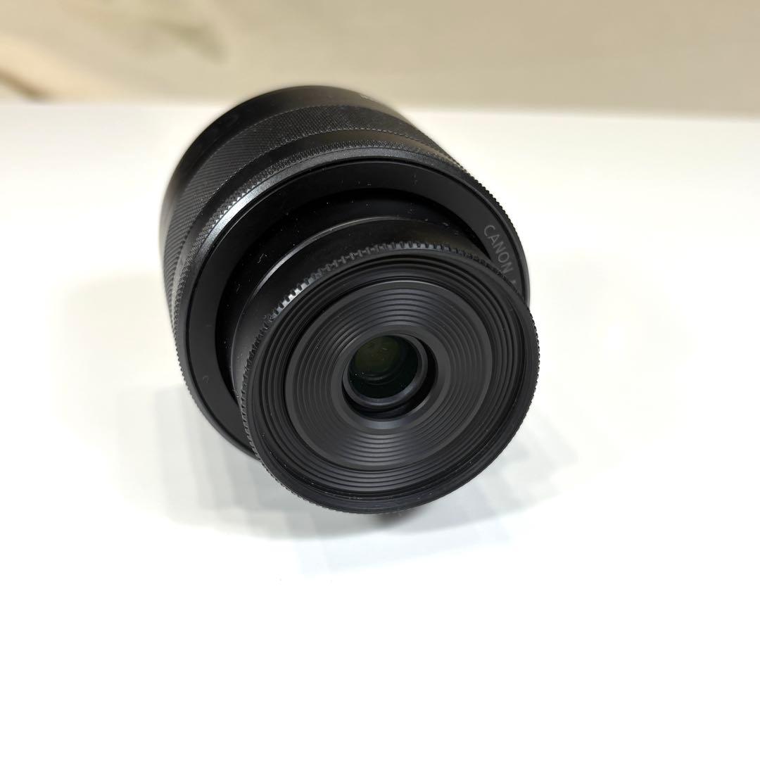 Canon キャノン EFM 28mm f/3.5 Macro IS STM