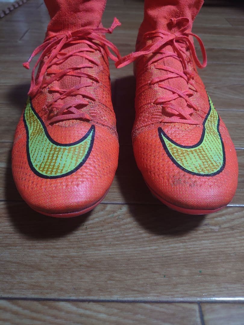 ナイキ マーキュリアルスーパーフライ4 FG 25.5cm