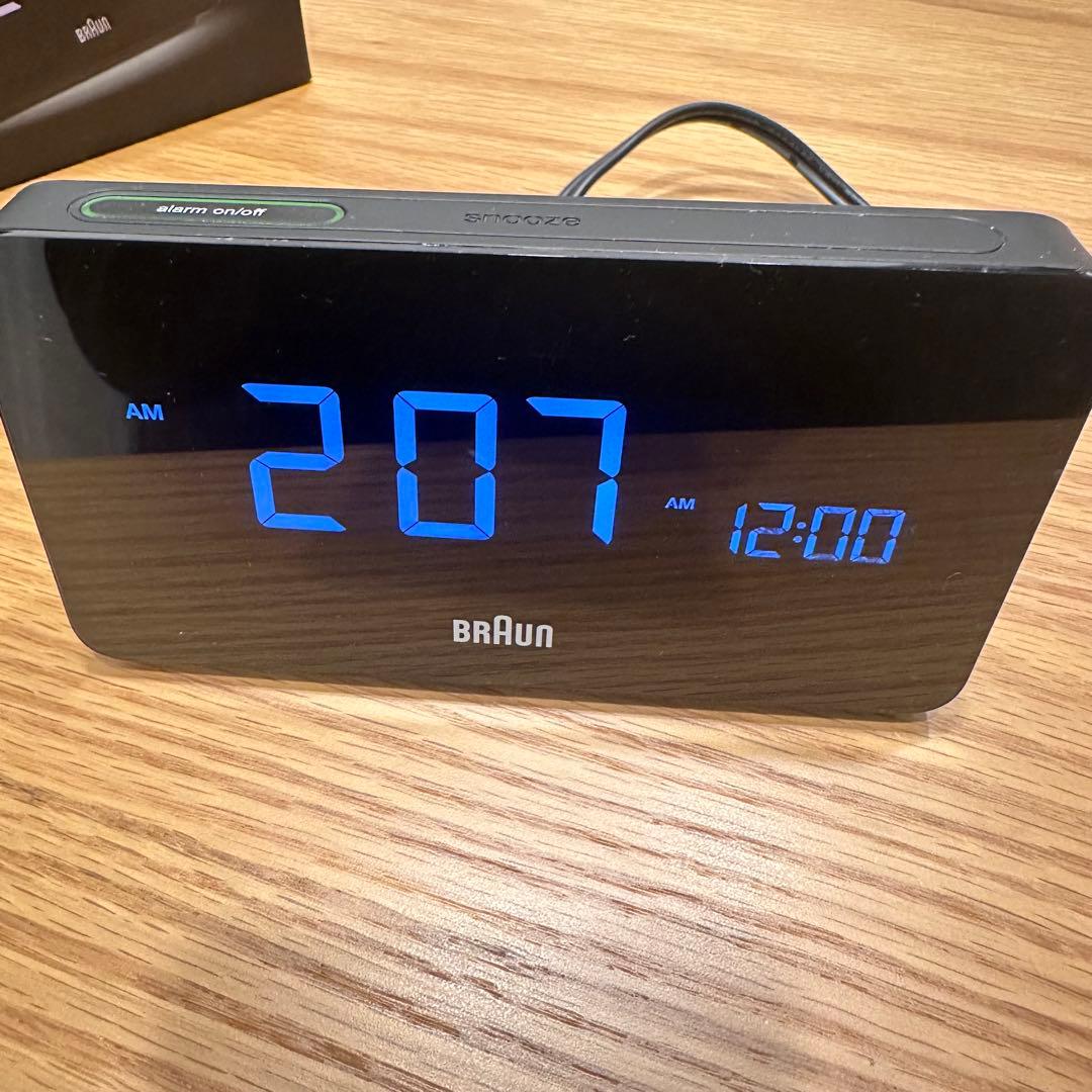 BRAUN BNC020BK デジタルクロック 目覚まし時計 USB充電 - メルカリ