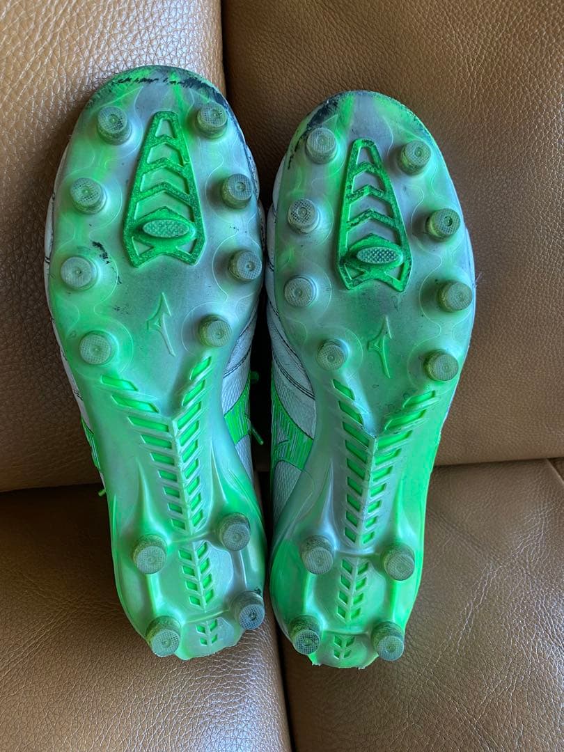 ミズノ　モレリアネオ4β JAPAN 25.5cm