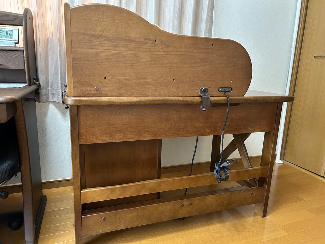 カリモク　学習机3点セット【机】