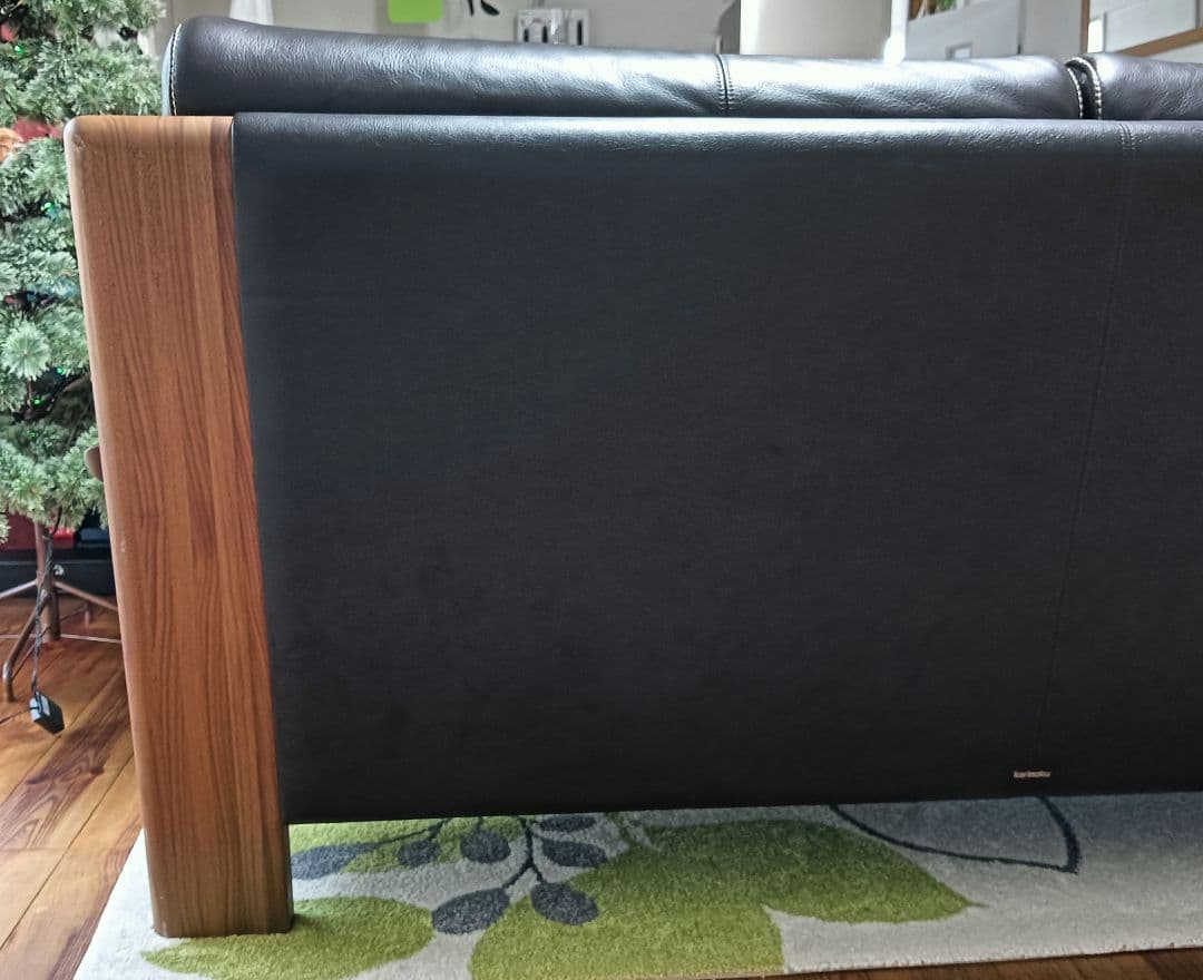 カリモク2人掛けソファ　ダークブラウン