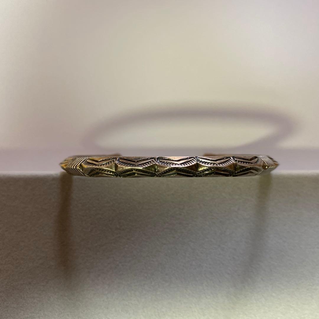 ナバホ Kevin Ramone Navajo インディアンジュエリー バングル - メルカリ