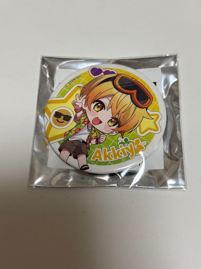 AMPTAK×COLORS 夏グッズ 缶バッジ あっきぃくん - メルカリ