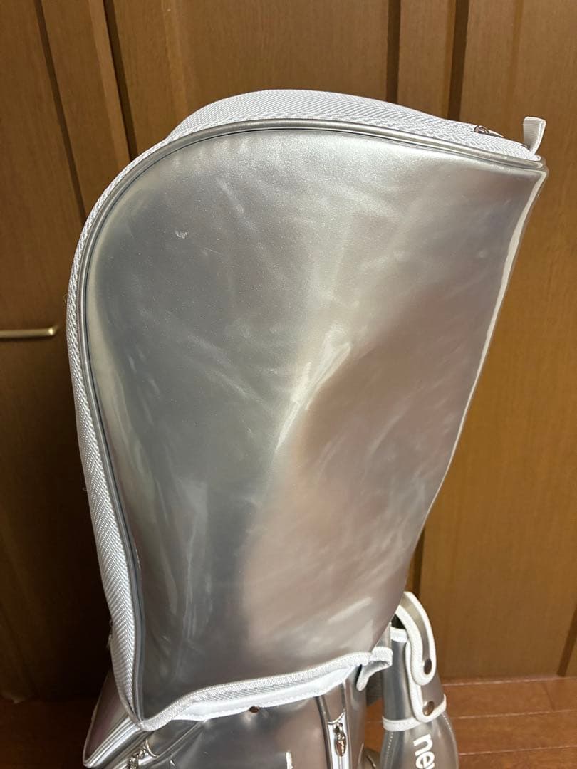 ジャンク品 訳あり new balance ゴルフバッグ シルバー エナメル