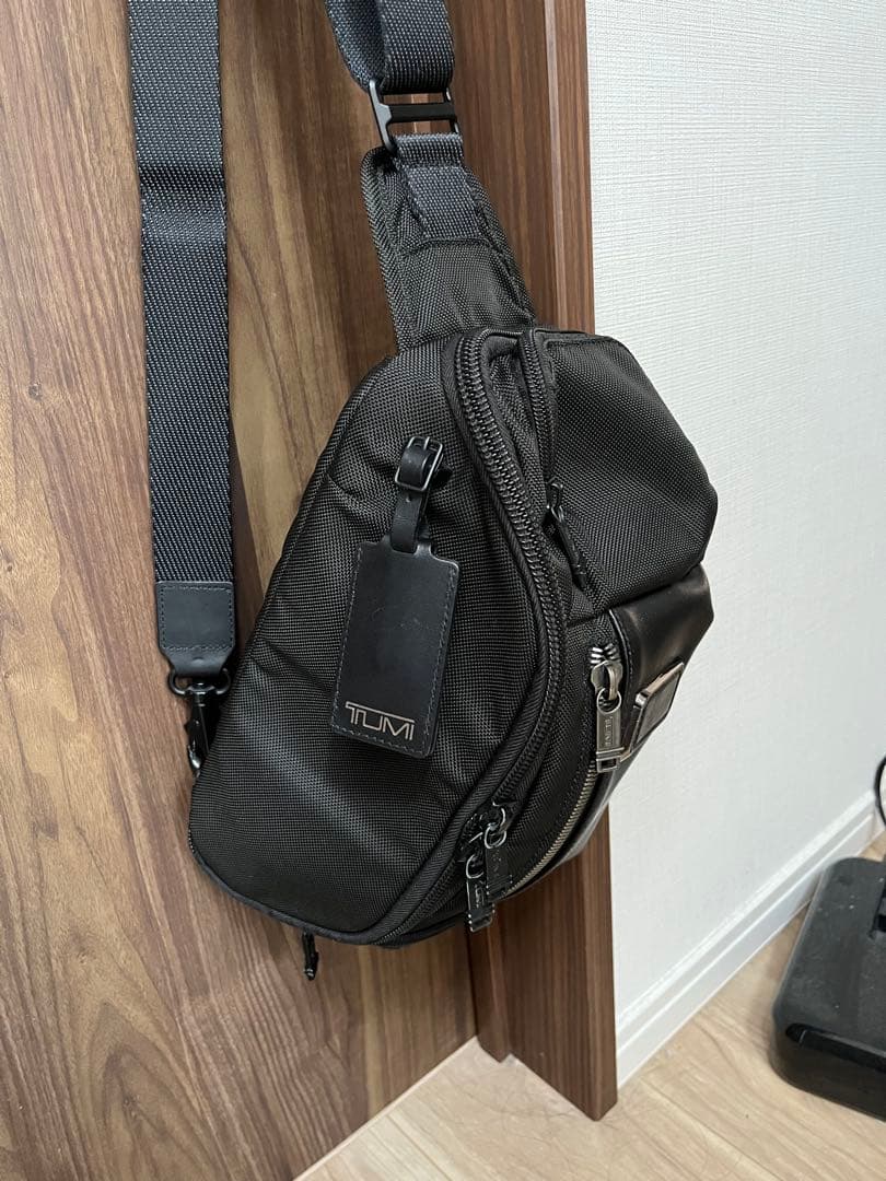 Tumi トゥミ　10972 Alpha Bravo ボディバッグ　ブラック