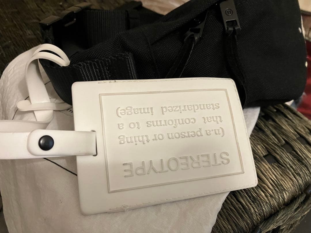 メゾンマルジェラ　ボディーバッグ