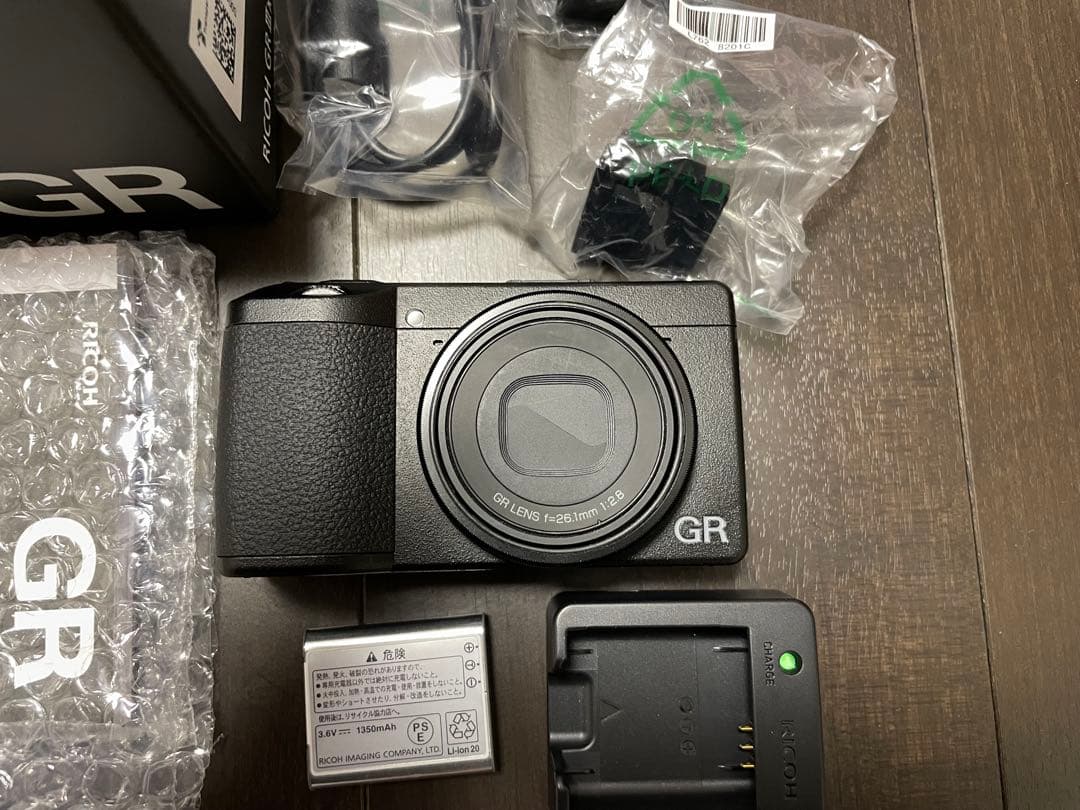 RICOH GRⅢx リコー GR3x 中古　箱付　チャージャー付き