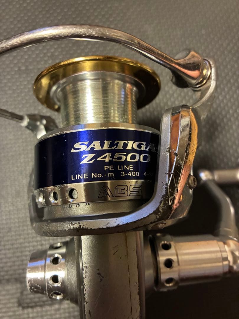 B*e様 ダイワ　daiwa Saltiga Z4500 スピニングリール　ソル