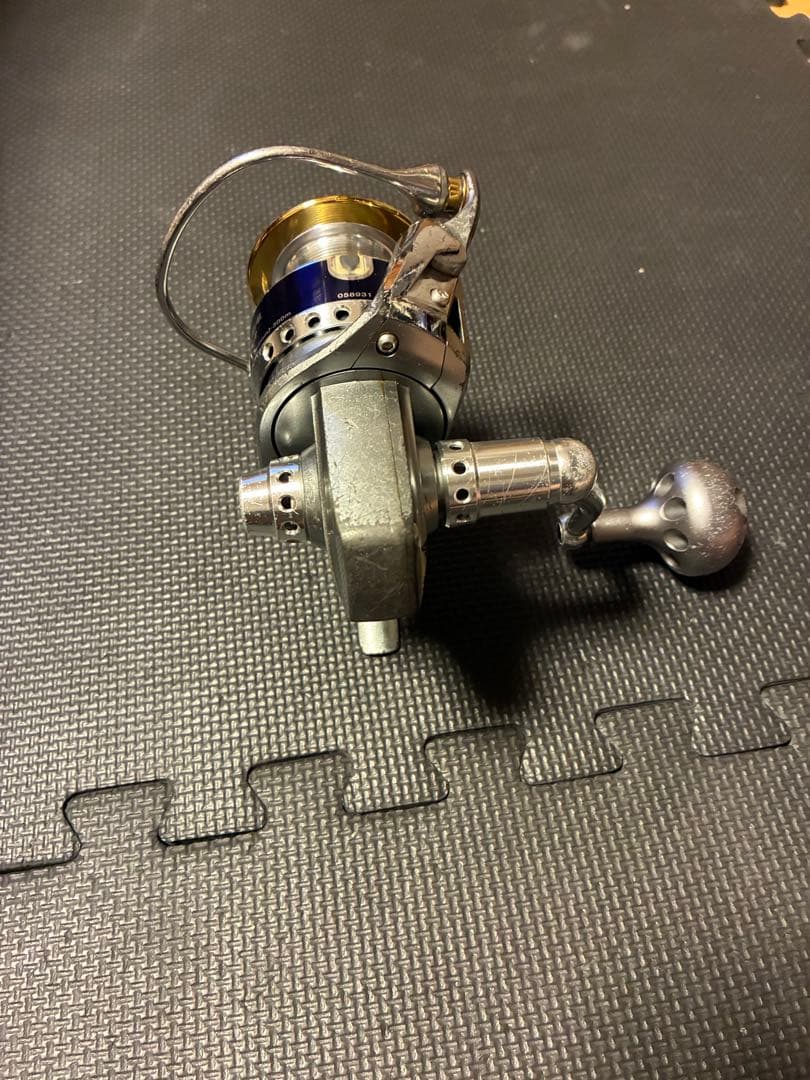 B*e様 ダイワ　daiwa Saltiga Z4500 スピニングリール　ソル