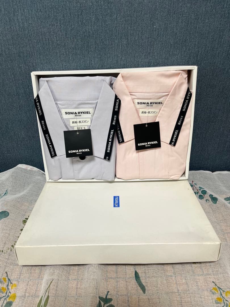 ♡新品♡ SONIA RYKIEL ペア　パジャマセット Ｌ水色 Mピンク日本製