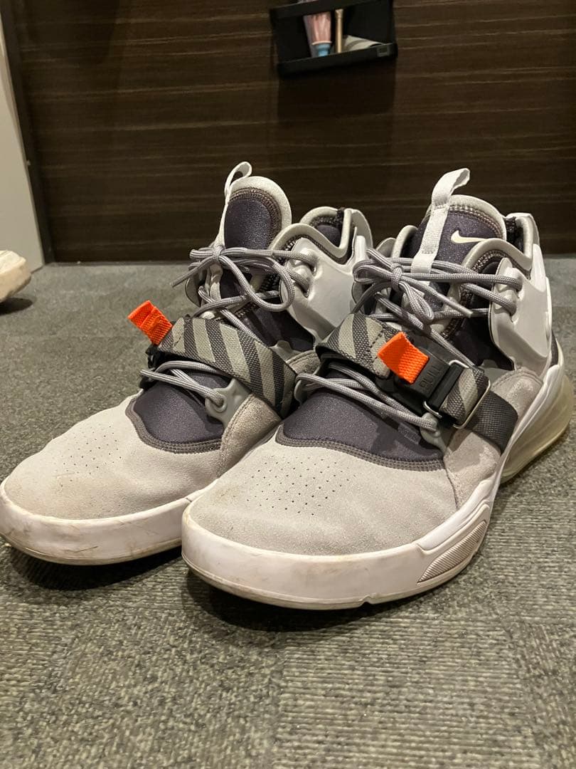 Nike Air Force 1 270 グレー/ホワイト