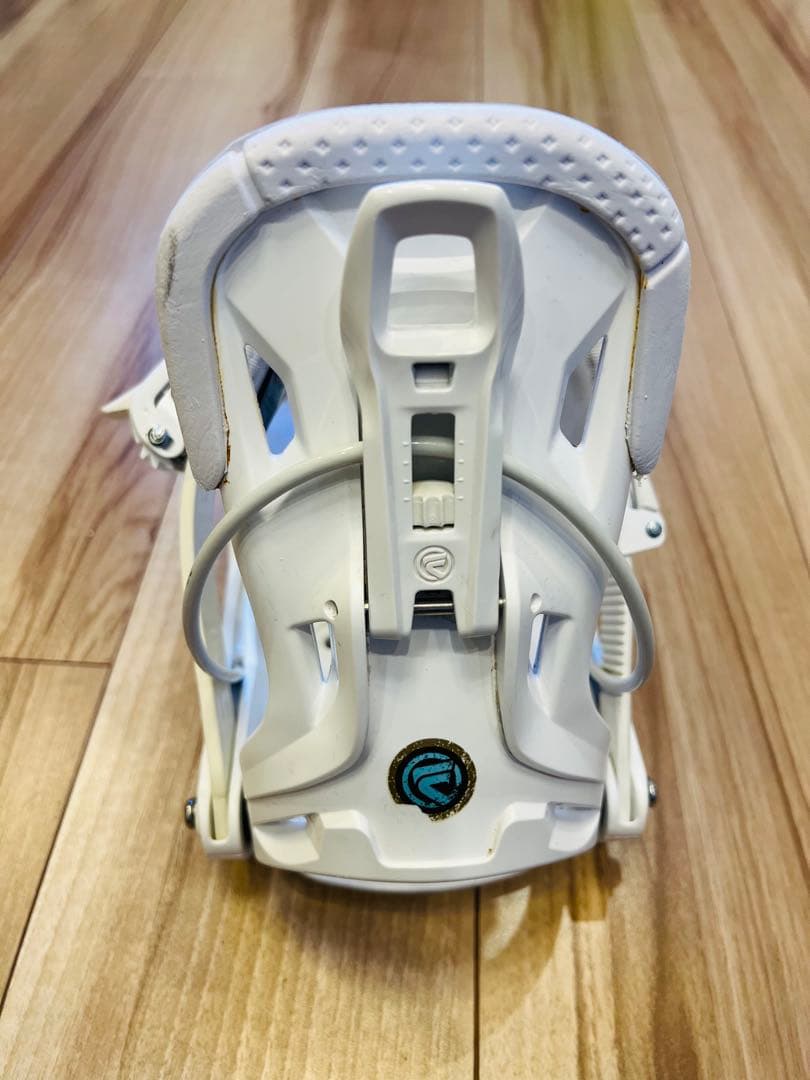 Flow スノーボードビンディング ホワイト　minx M-L