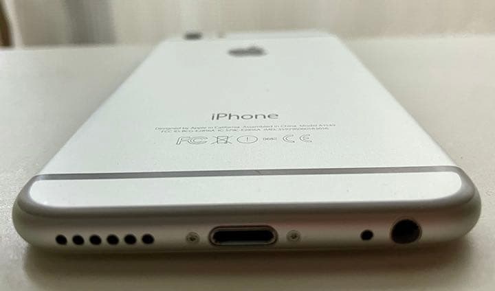 iPhone6 A1549 (NG4U2LL/A) 128GB (海外仕様)