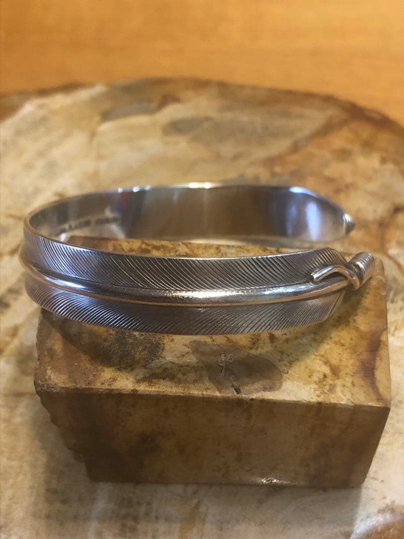 Lena Platero レナプラテロ フェザーバングル 綾鷹