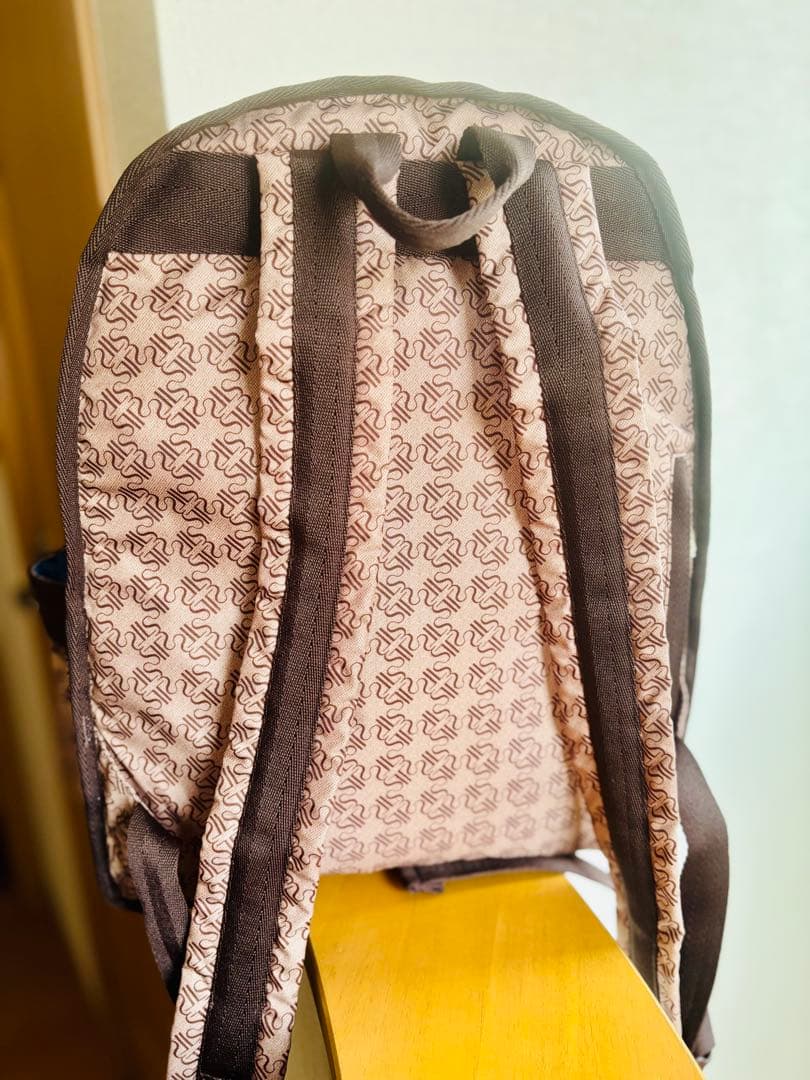 新品　レスポートサック　リュック　モノグラム　茶色