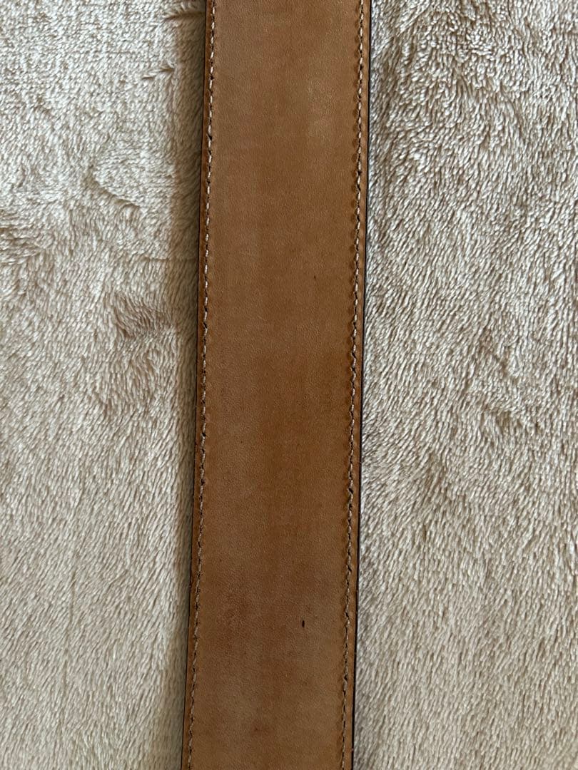 GW中お値下げ中!GUCCI ブラウンレザーベルト ダブルGロゴ