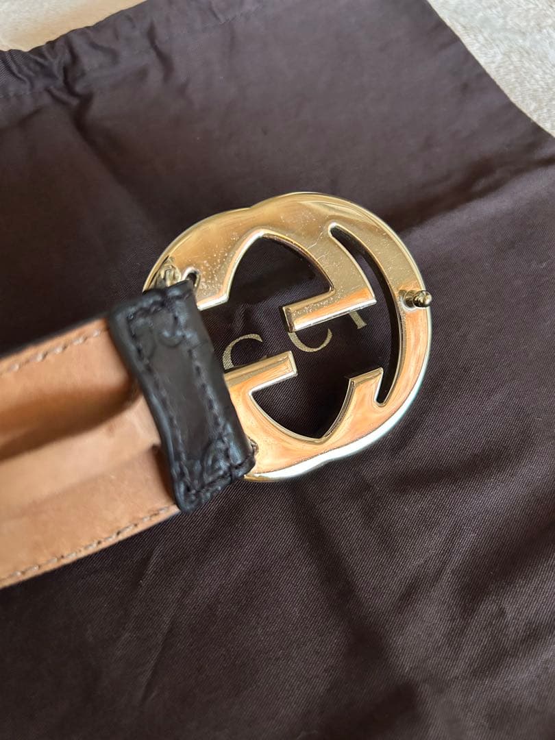 GW中お値下げ中!GUCCI ブラウンレザーベルト ダブルGロゴ