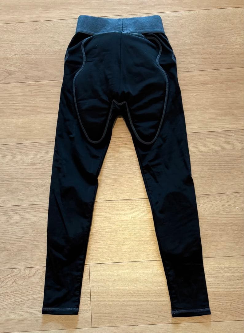 Columbia 子ども用 スキーウェア上下セット＋プロテクター、グローブ付